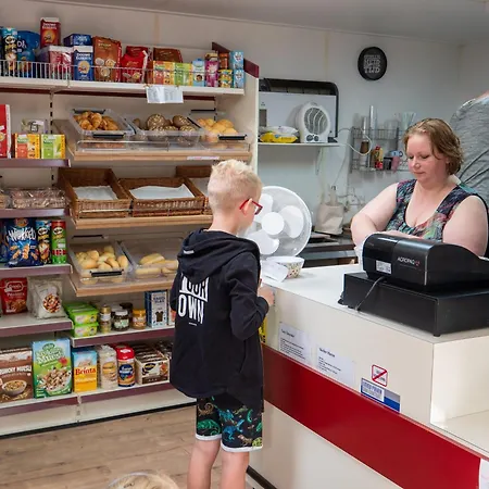 豪华帐篷 Recreatiepark De Wrange 多廷赫姆